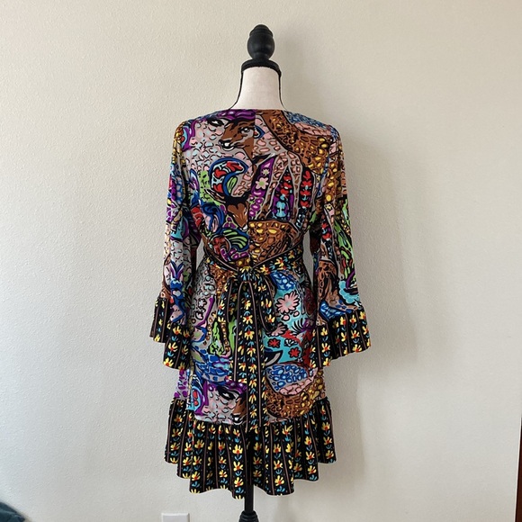 BETSY JOHNSON | Boho 🌸 multicolor Angel Wing Bell Sleeve Mini Dress size 8 - Picture 2 of 14